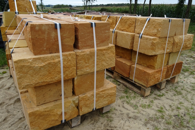 Trwały kamień murowy z piaskowca prosto z kopalni Kamieniarstwo Pawlik